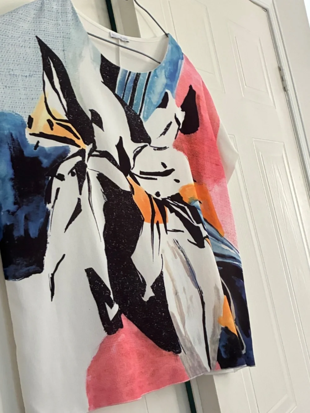 Zara abstract art floral blouse / top - Picture 3 of 6